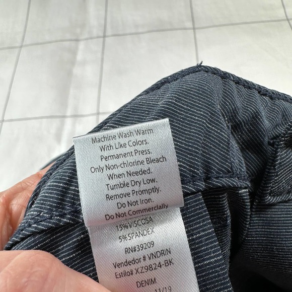 BKE Shorts Mens 34 Blue Hybrid Athletic Performance Board Casual Stretch Active - Picture 5 of 11